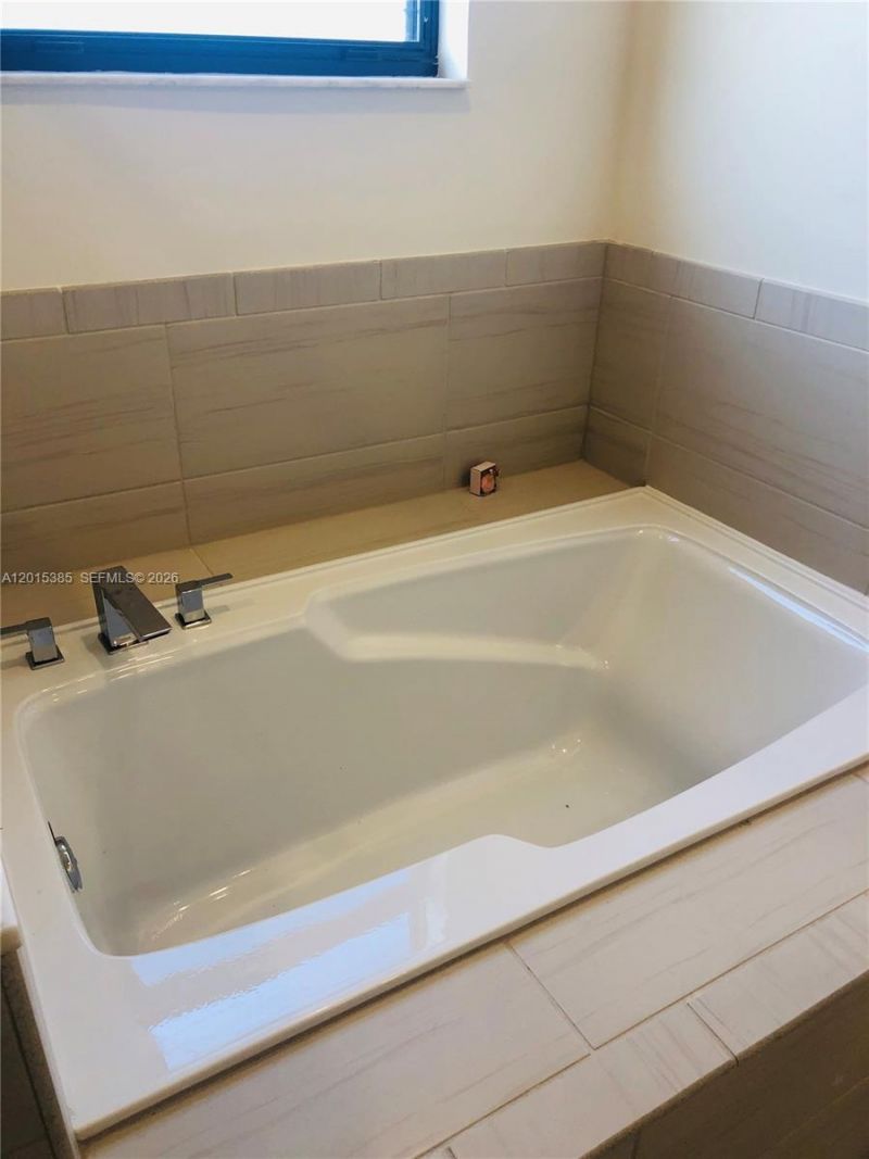 10597 NW Nw 81 Terrace, Unit 10597, Doral, FL 33178 Photo