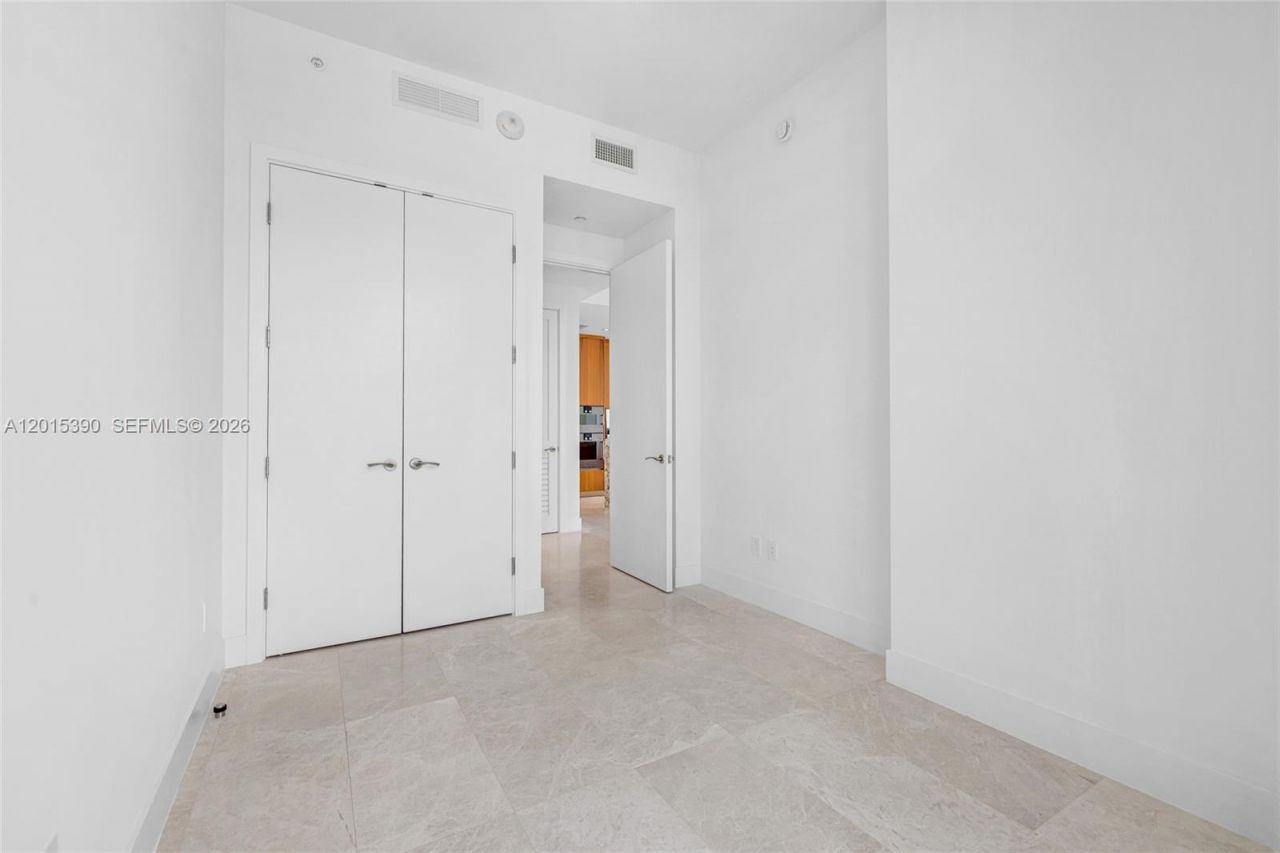 175 SE 25 Road , Unit 1203, Miami, FL 33129 Photo