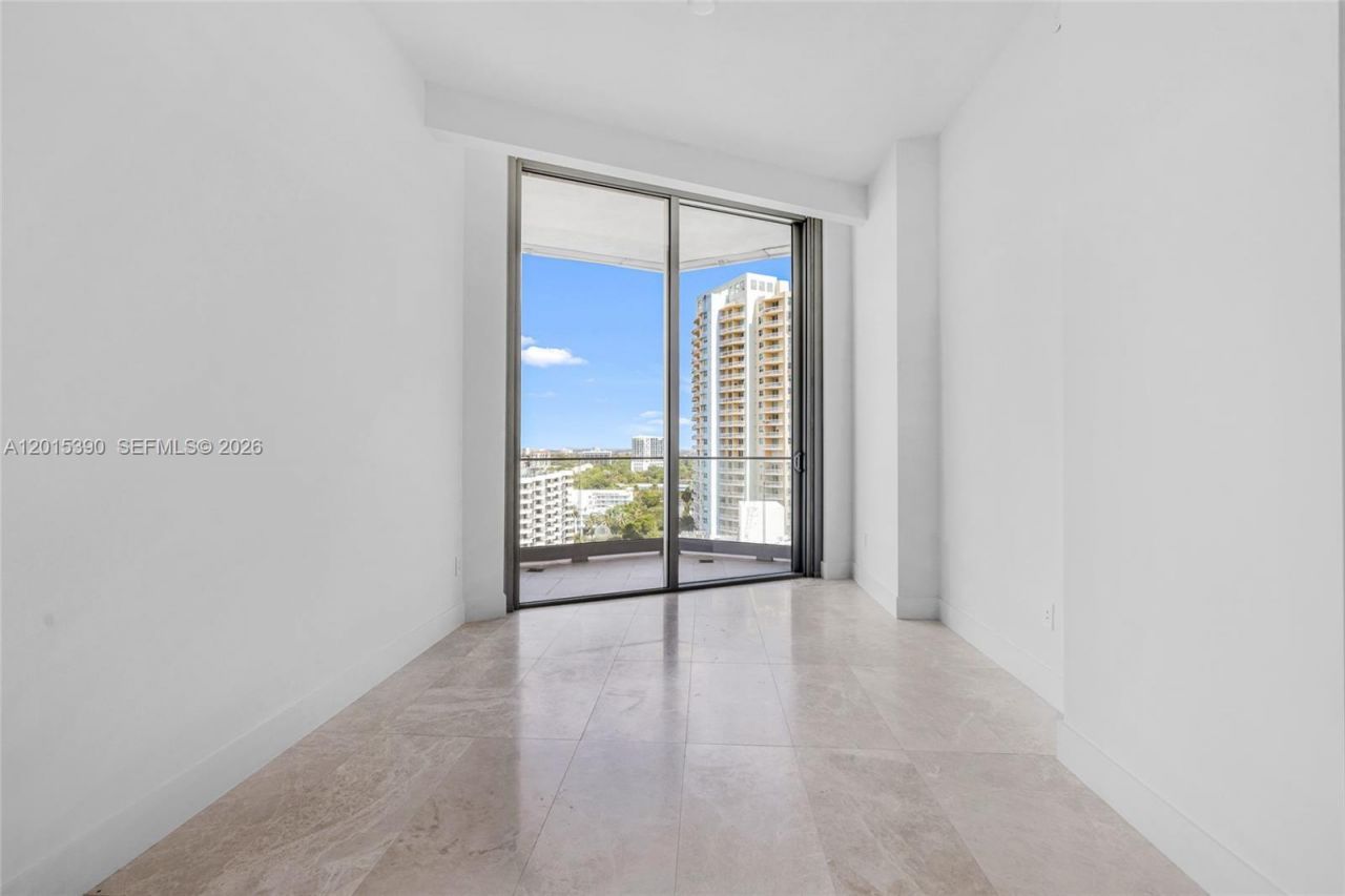 175 SE 25 Road , Unit 1203, Miami, FL 33129 Photo
