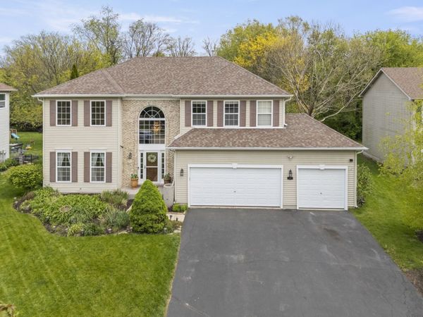 49 Sarah Drive , Crystal Lake, IL 60014