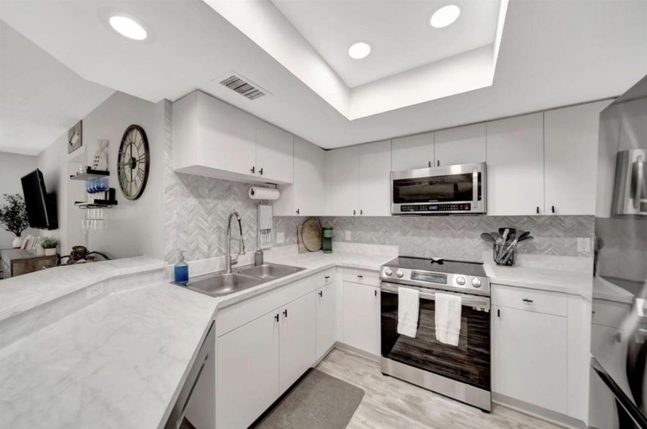 2125 SE 10th Avenue, Fort Lauderdale, FL 33316 Photo