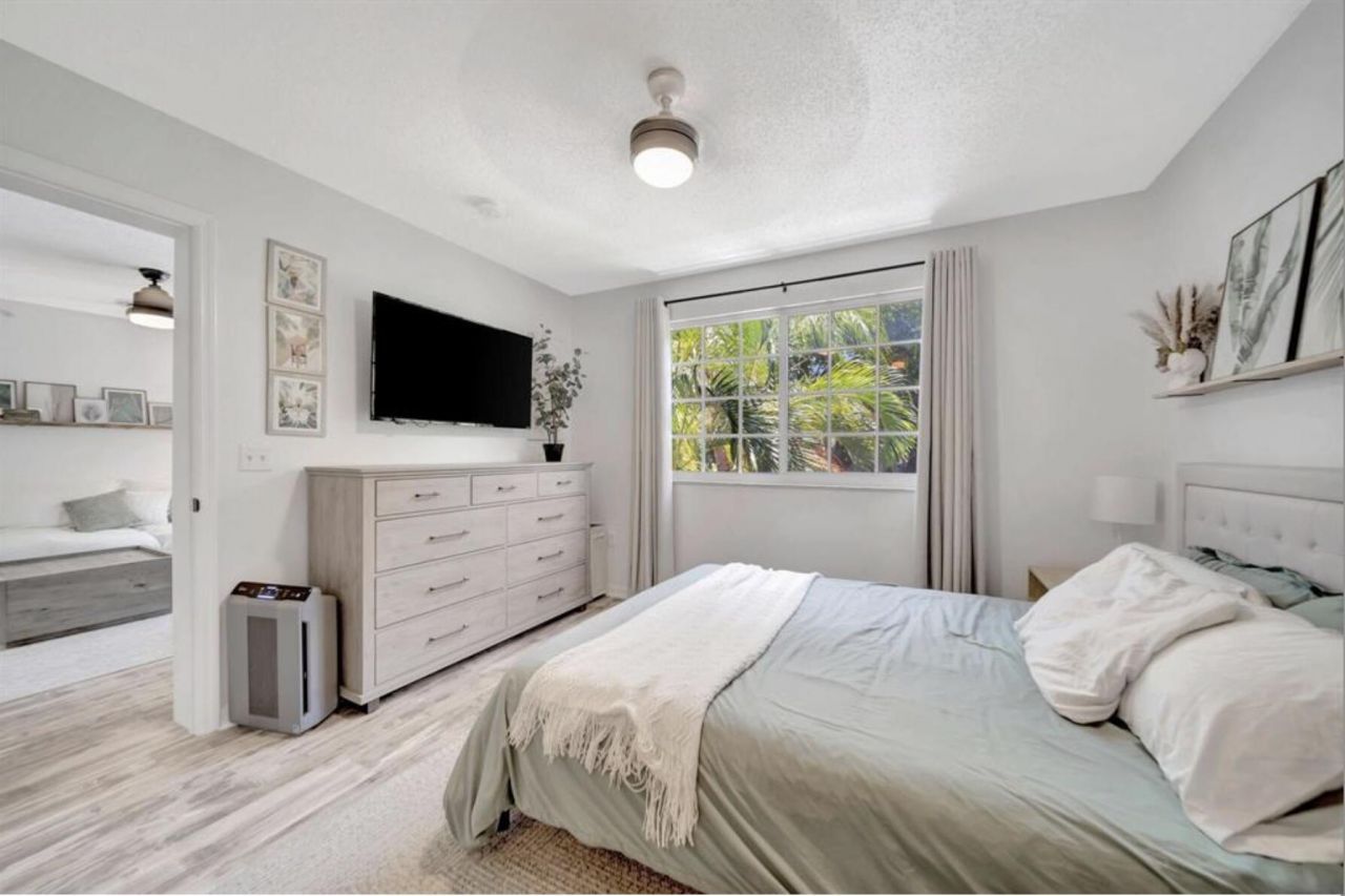 2125 SE 10th Avenue, Fort Lauderdale, FL 33316 Photo