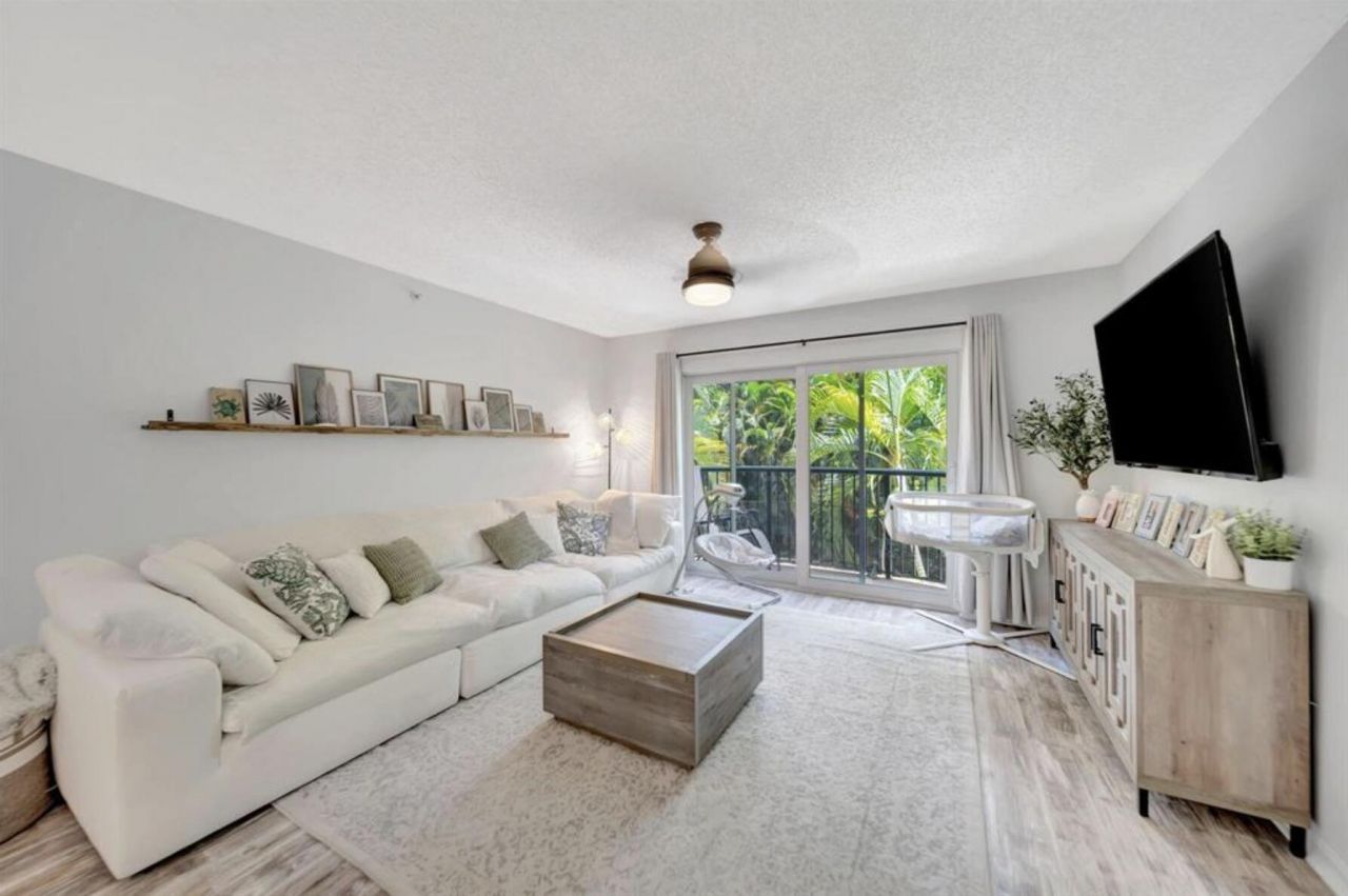 2125 SE 10th Avenue, Fort Lauderdale, FL 33316 Photo