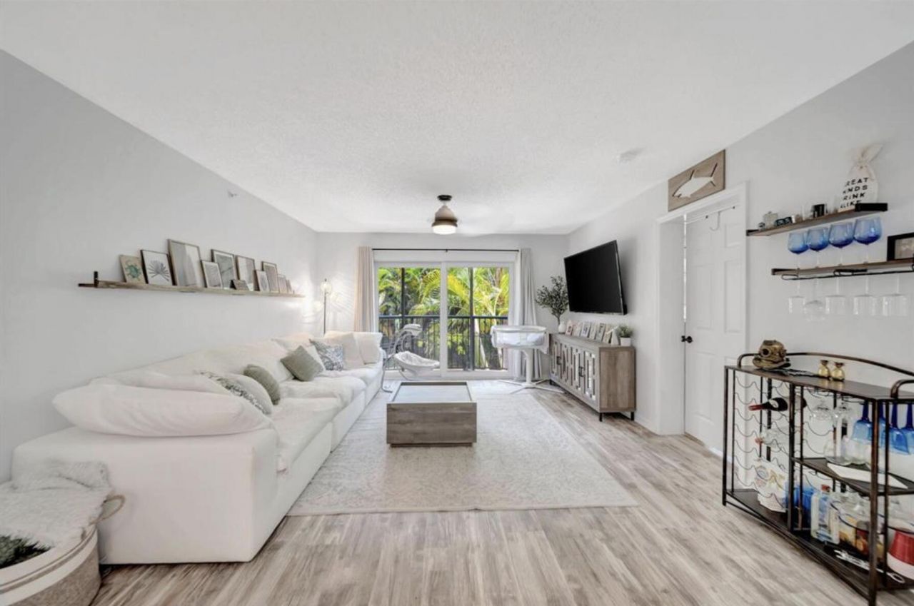 2125 SE 10th Avenue, Fort Lauderdale, FL 33316 Photo