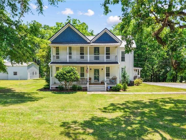 1864 Walnut Street, Centreville, AL 35042