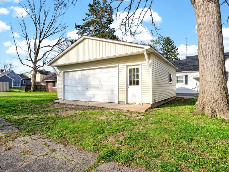 1951 Harshman Boulevard, Springfield, OH 45504 Photo 39