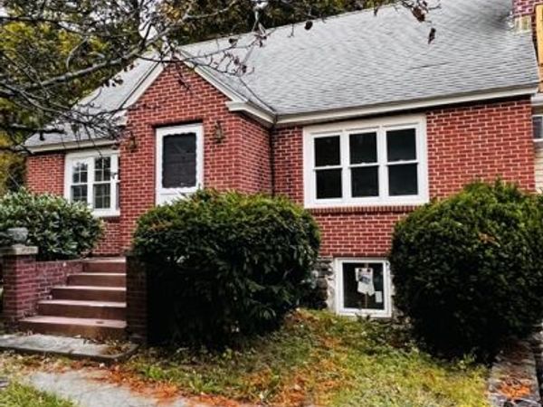 30 Beechmont St, Unit 1, Worcester, MA 01609