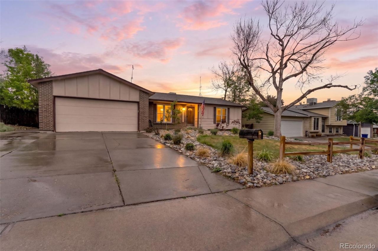 17835 E Kansas Place, Aurora, CO 80017 Main Photo