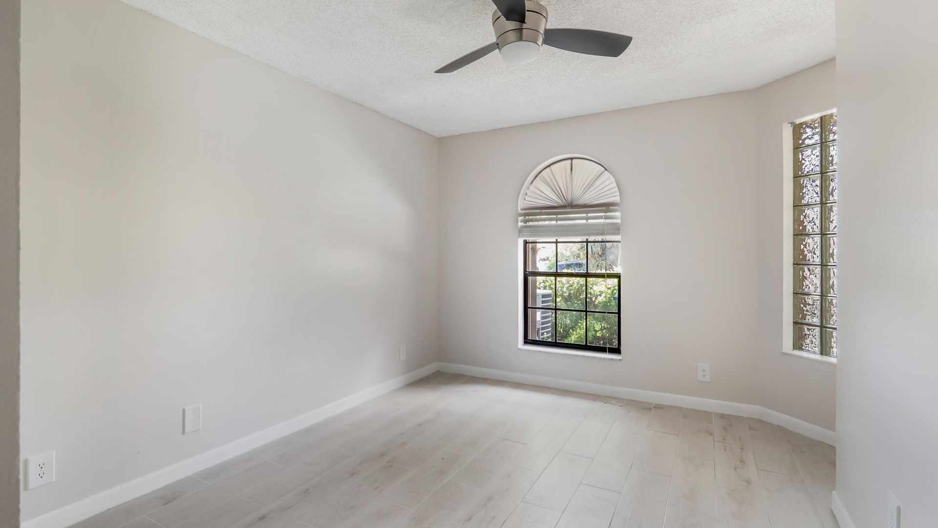 9663 NW 76th Street, Tamarac, FL 33321 Photo
