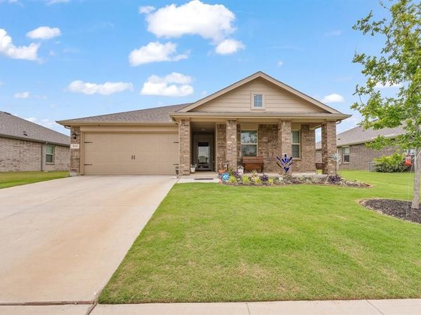 313 Crestridge Drive N, Cleburne, TX 76033