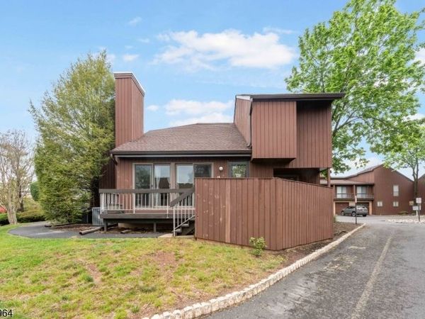 59 Taurus Dr, Hillsborough, NJ 08844