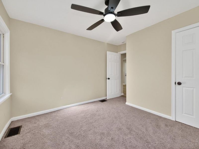 5590 Surrey Avenue, Green Township, OH 45248 Photo 22