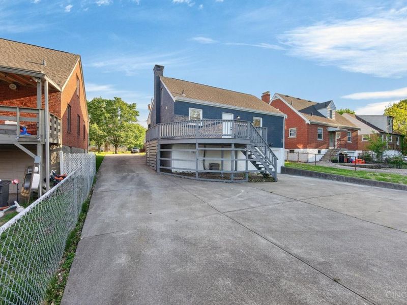 5590 Surrey Avenue, Green Township, OH 45248 Photo 40