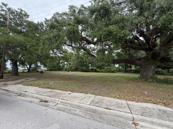 342 Strangi Avenue, Biloxi, MS 39530