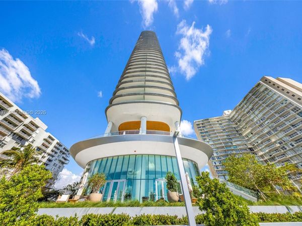 175 SE 25 Road , Unit 1203, Miami, FL 33129