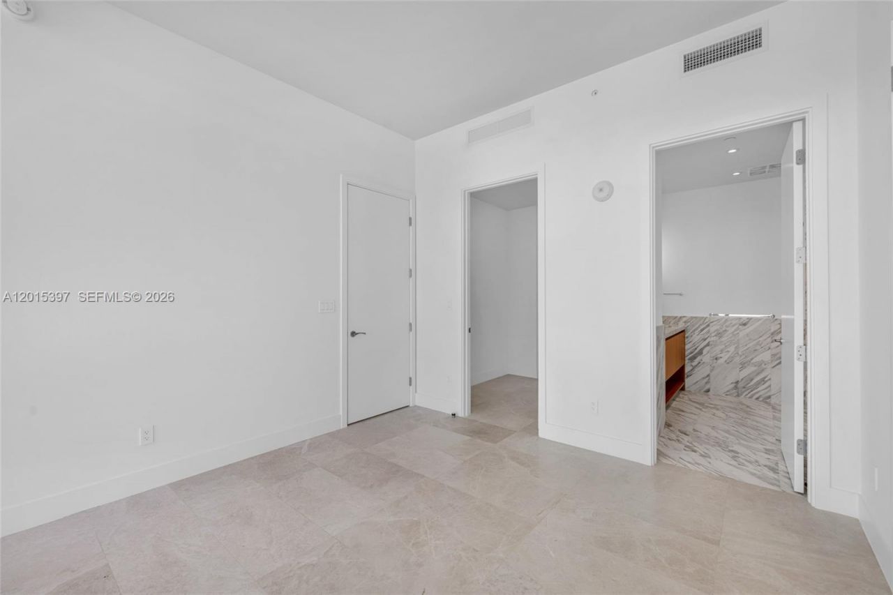 175 SE 25 Road , Unit 1203, Miami, FL 33129 Photo