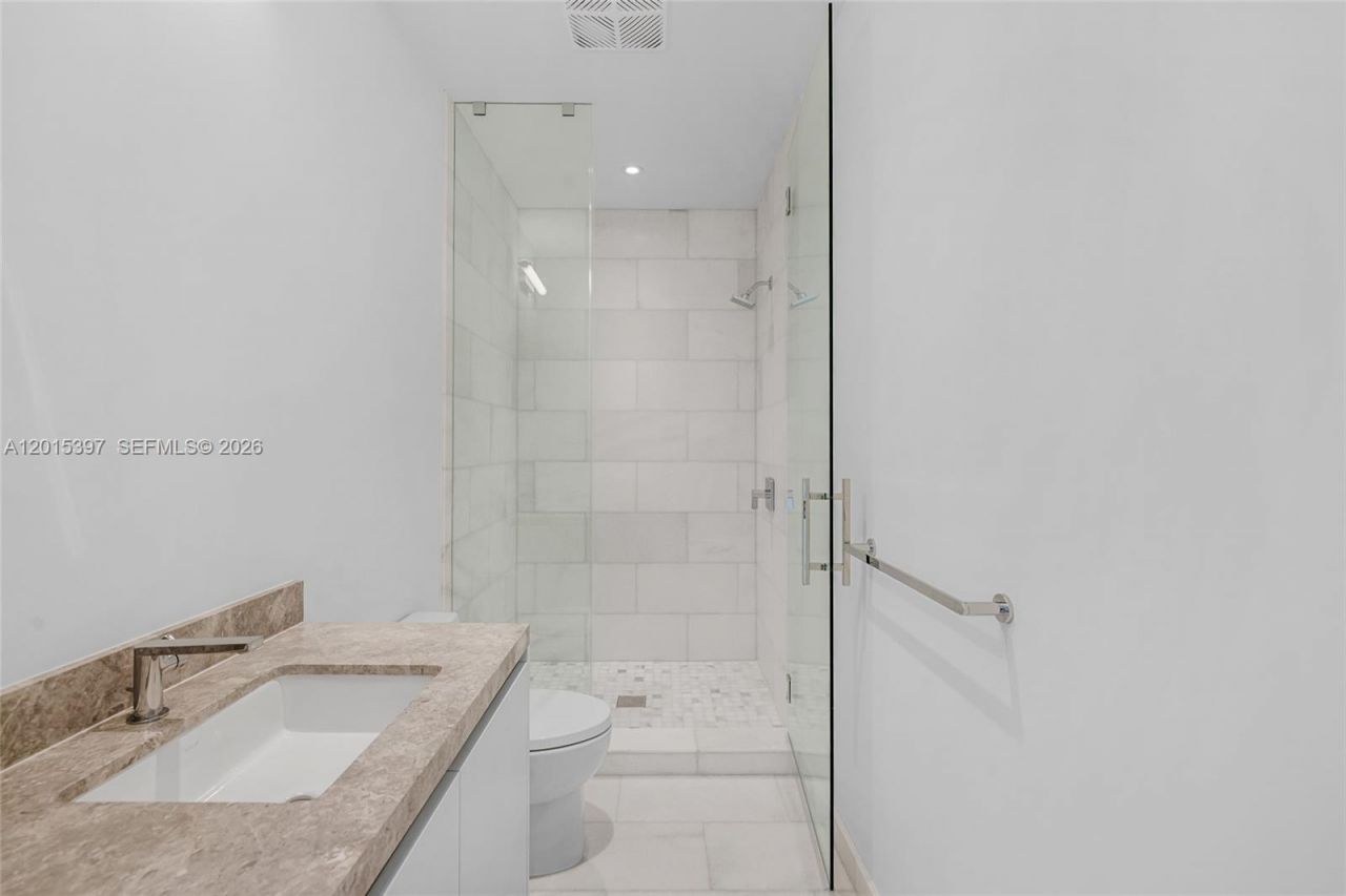175 SE 25 Road , Unit 1203, Miami, FL 33129 Photo