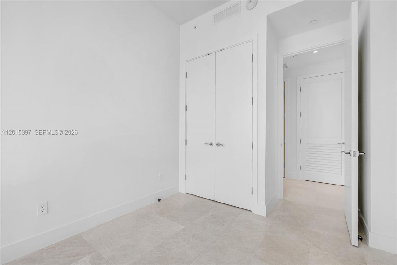 175 SE 25 Road , Unit 1203, Miami, FL 33129 Photo
