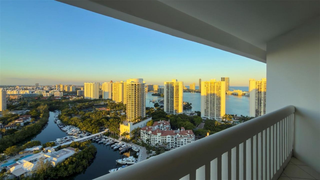 2000 Island Blvd , Unit 3004, Aventura, FL 33160 Photo
