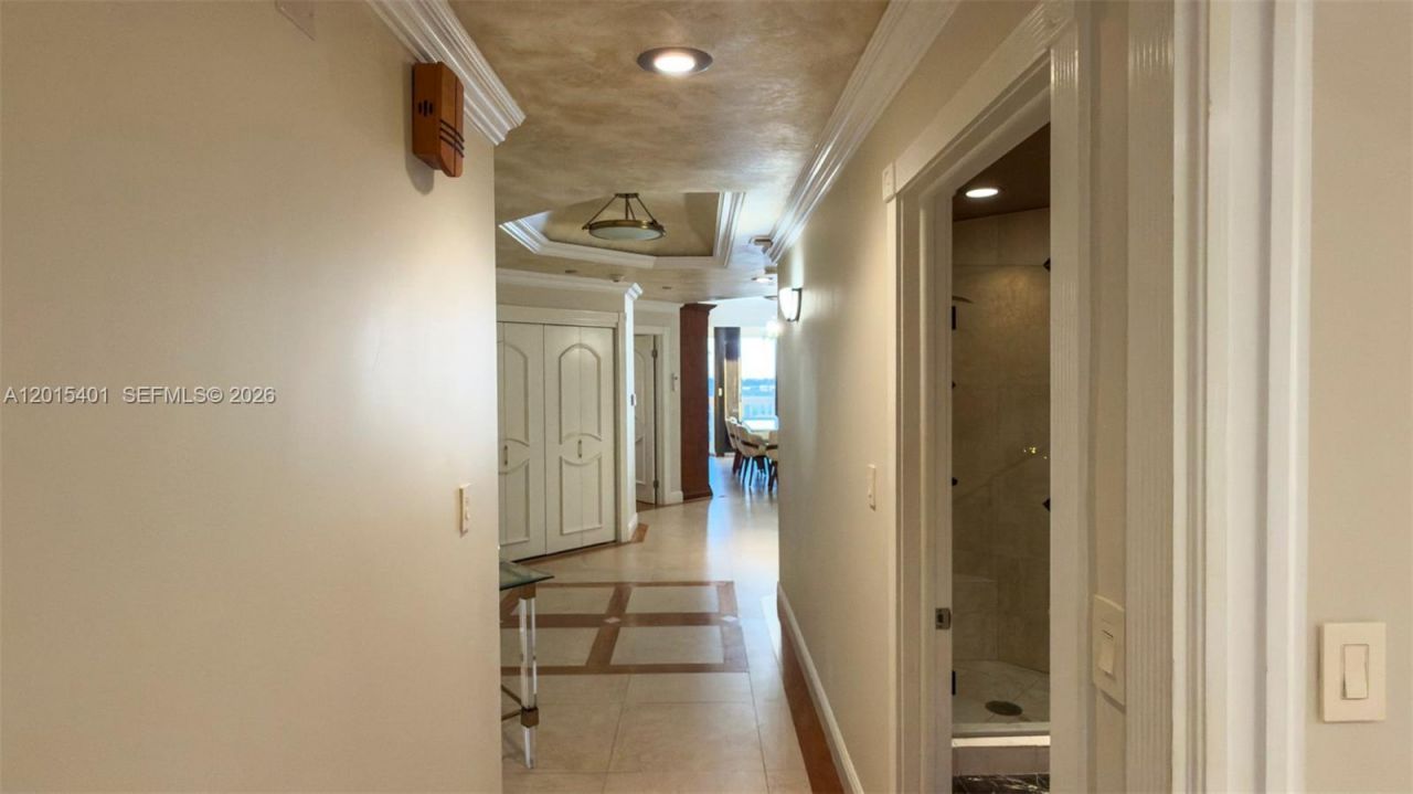 2000 Island Blvd , Unit 3004, Aventura, FL 33160 Photo