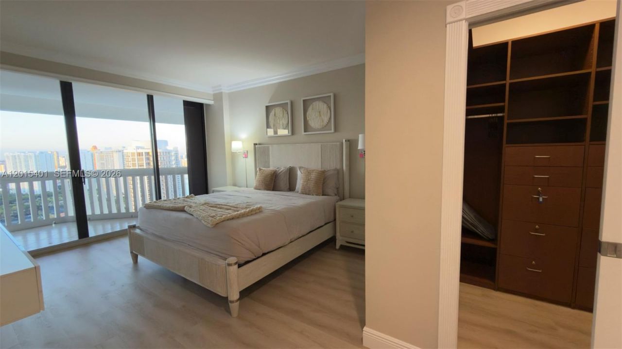 2000 Island Blvd , Unit 3004, Aventura, FL 33160 Photo