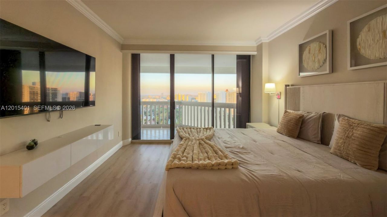 2000 Island Blvd , Unit 3004, Aventura, FL 33160 Photo