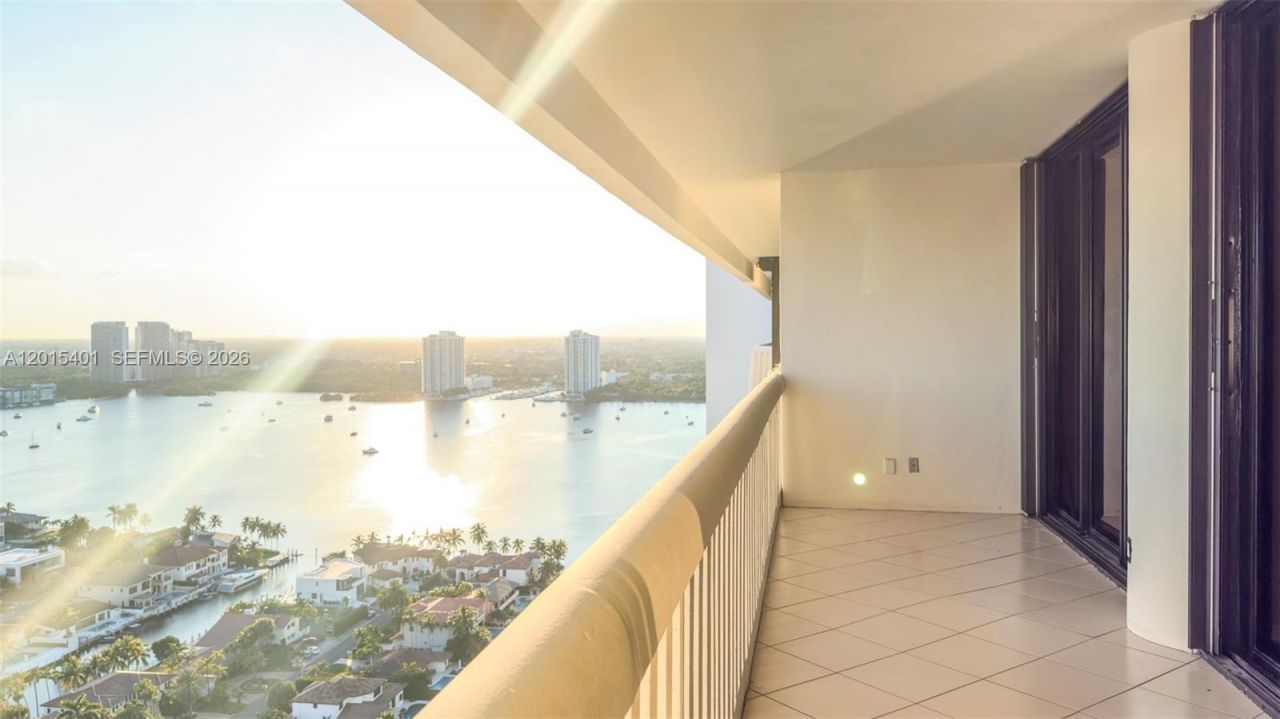 2000 Island Blvd , Unit 3004, Aventura, FL 33160 Photo