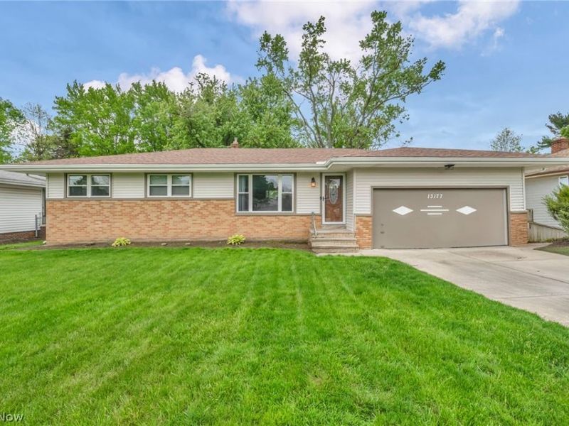 13177 Whitney Road, Strongsville, OH 44136 Photo 2