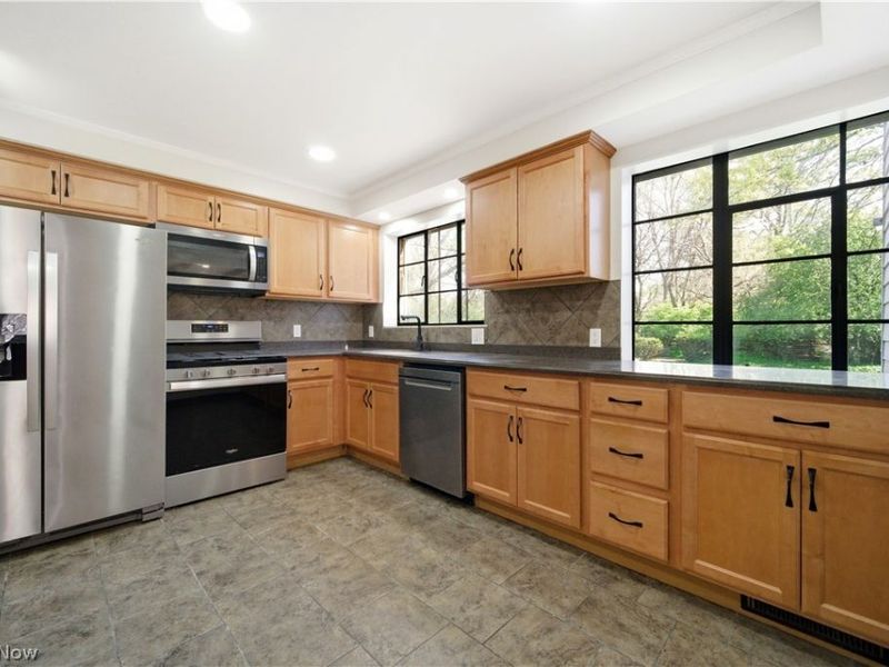 4101 Washington Boulevard, University Heights, OH 44118 Photo 12