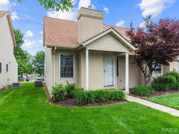 933 Georgetowne Drive , O'Fallon, IL 62269