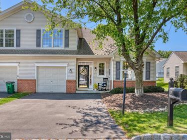 17 BLACK EYED SUSAN ROAD, LANGHORNE, PA 19047