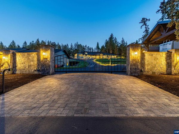 32568 Deberry Rd, Creswell, OR 97426