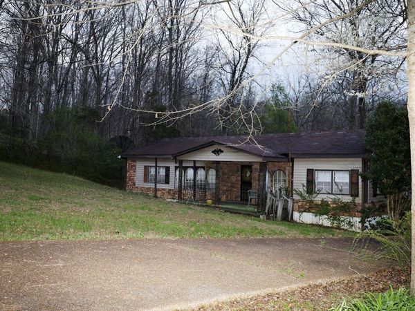 1040 Macon Wall Rd, Ashland City, TN 37015