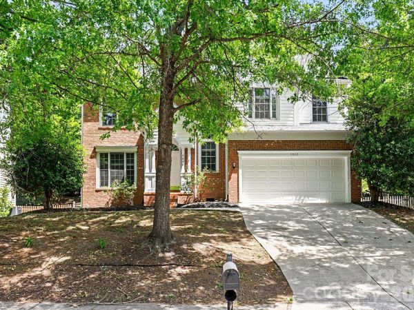 5802 Swanston Drive , Charlotte, NC 28269