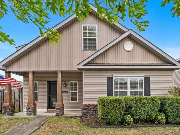 4455 Pecan Street, Fayetteville, AR 72704