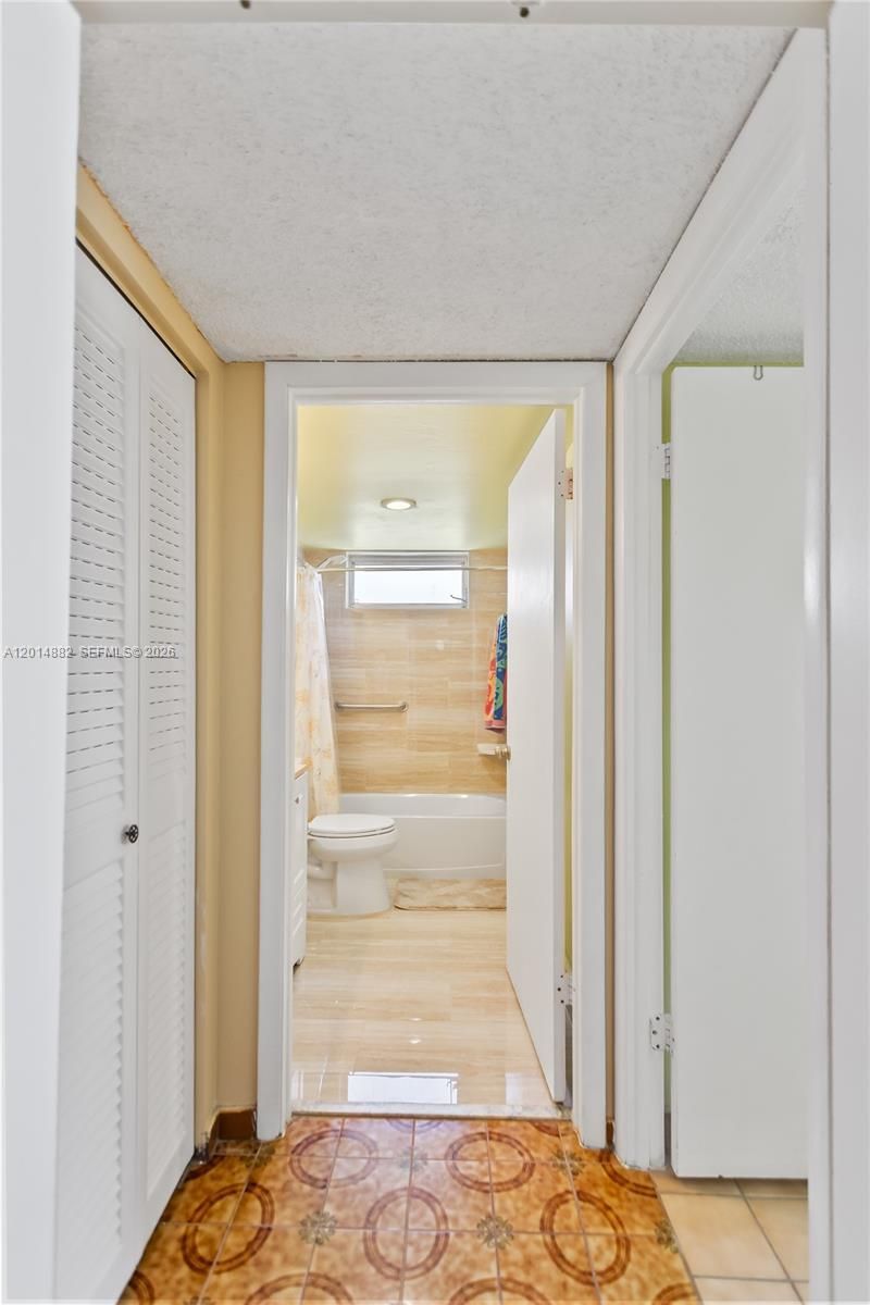 8530 Byron Ave, Unit 302, Miami Beach, FL 33141 Photo