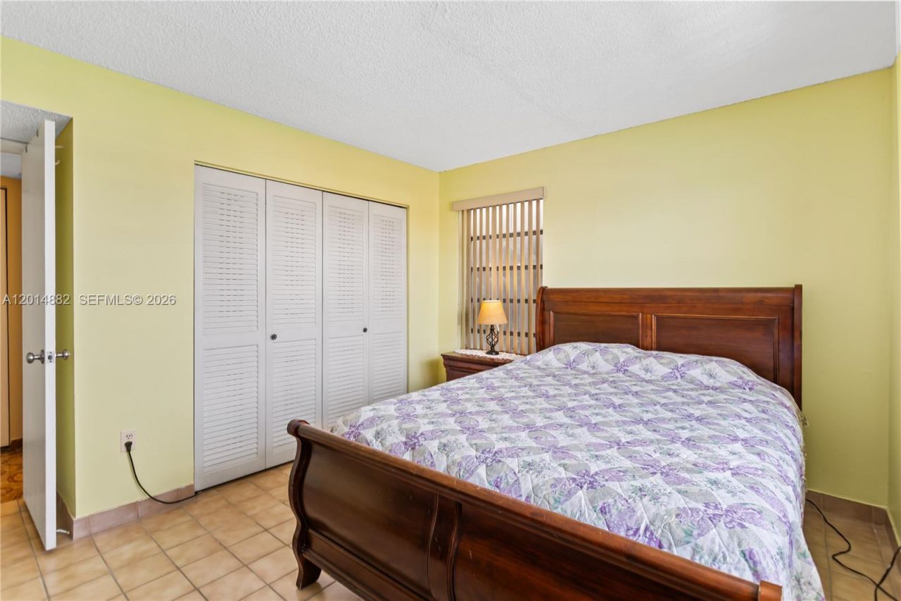 8530 Byron Ave, Unit 302, Miami Beach, FL 33141 Photo