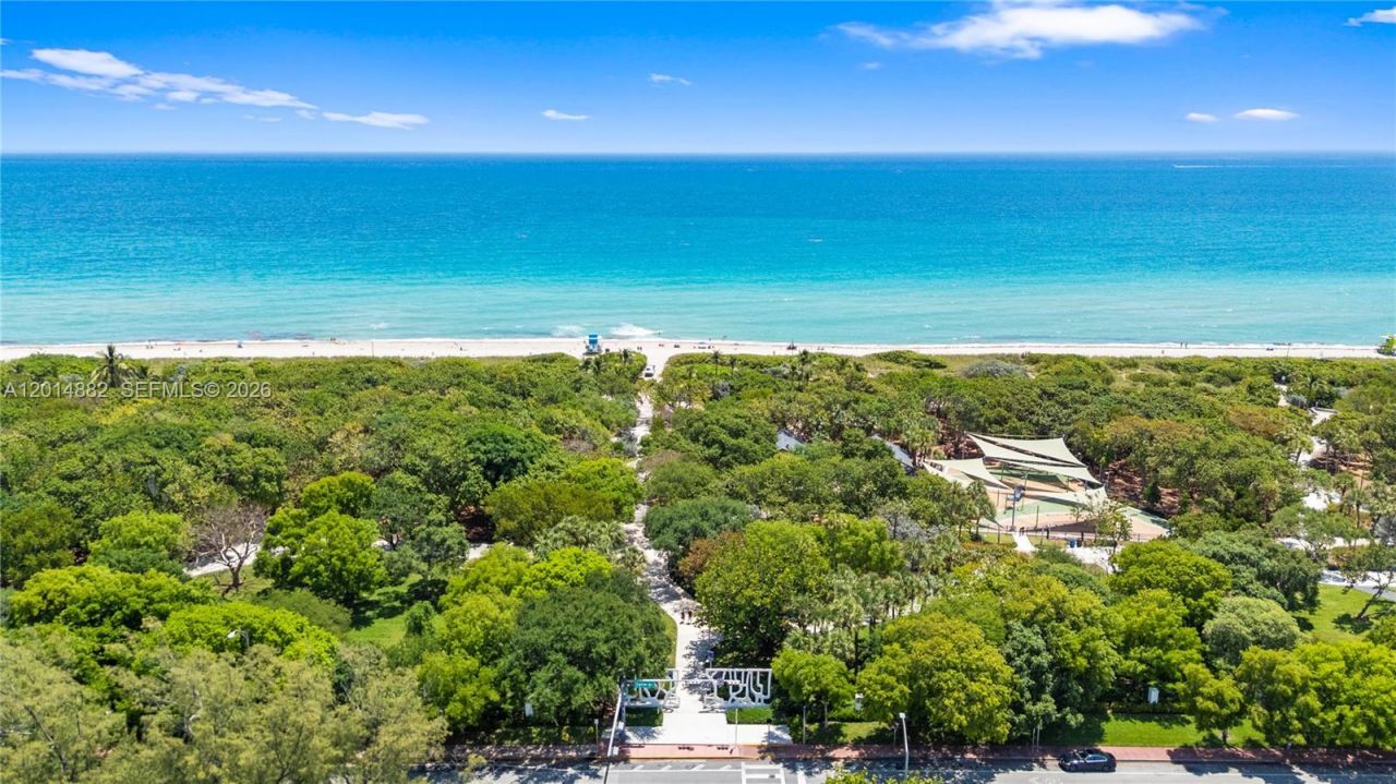 8530 Byron Ave, Unit 302, Miami Beach, FL 33141 Photo