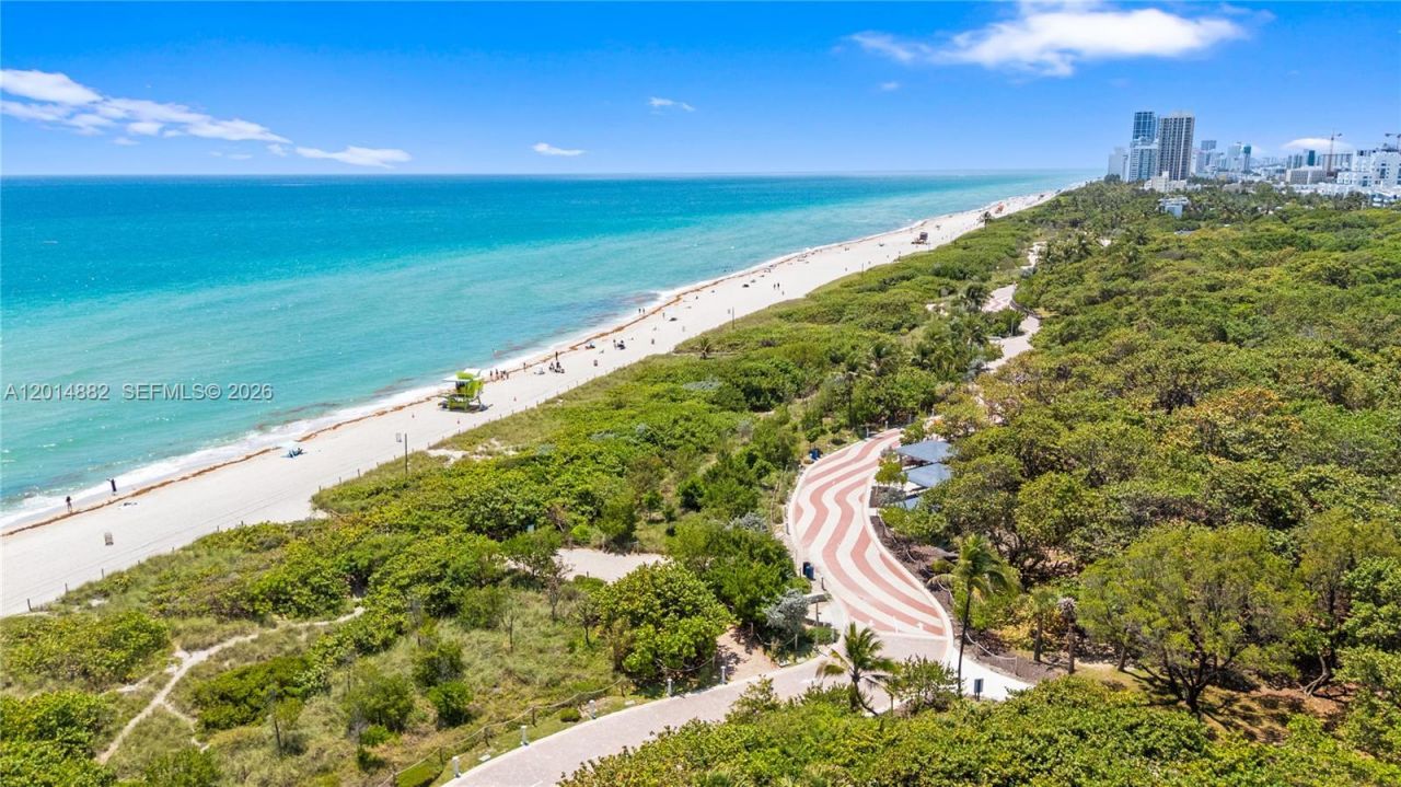 8530 Byron Ave, Unit 302, Miami Beach, FL 33141 Photo