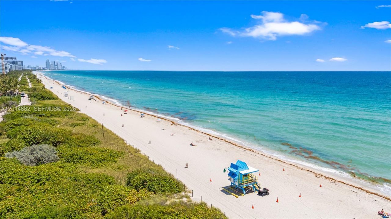 8530 Byron Ave, Unit 302, Miami Beach, FL 33141 Photo