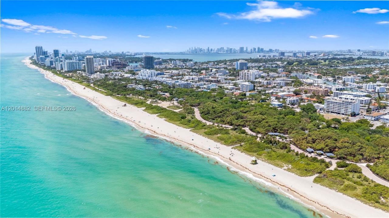 8530 Byron Ave, Unit 302, Miami Beach, FL 33141 Photo