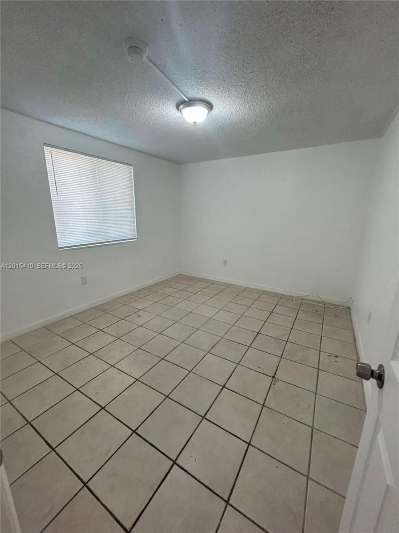 5814 NE 4th Ct, Unit 3, Miami, FL 33137 Photo