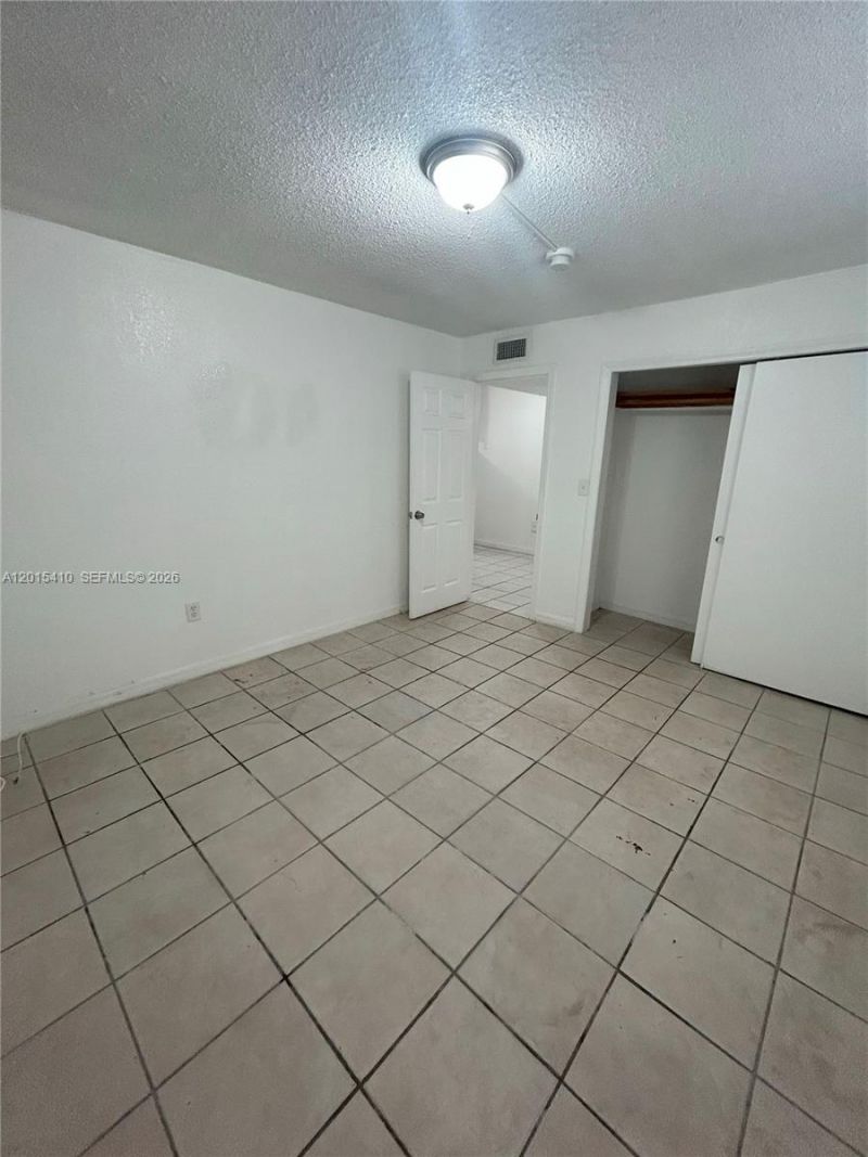 5814 NE 4th Ct, Unit 3, Miami, FL 33137 Photo