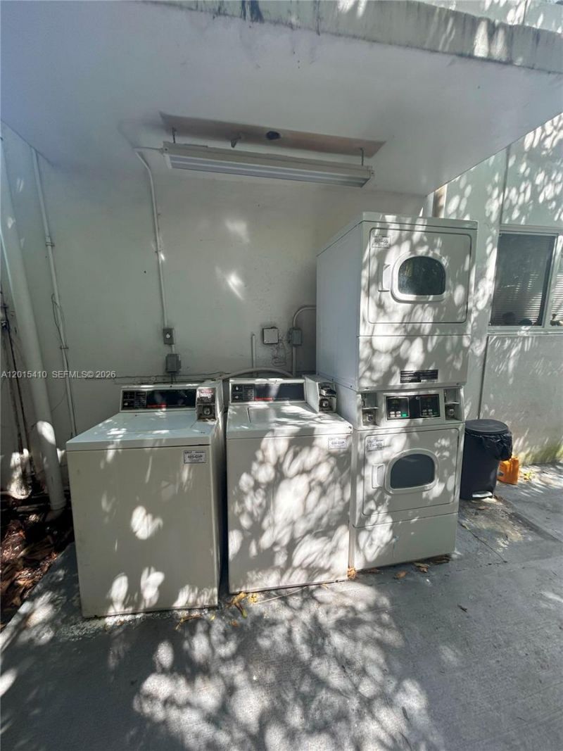 5814 NE 4th Ct, Unit 3, Miami, FL 33137 Photo