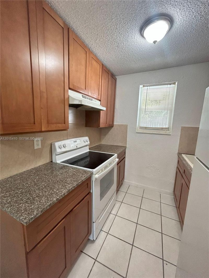 5814 NE 4th Ct, Unit 3, Miami, FL 33137 Photo