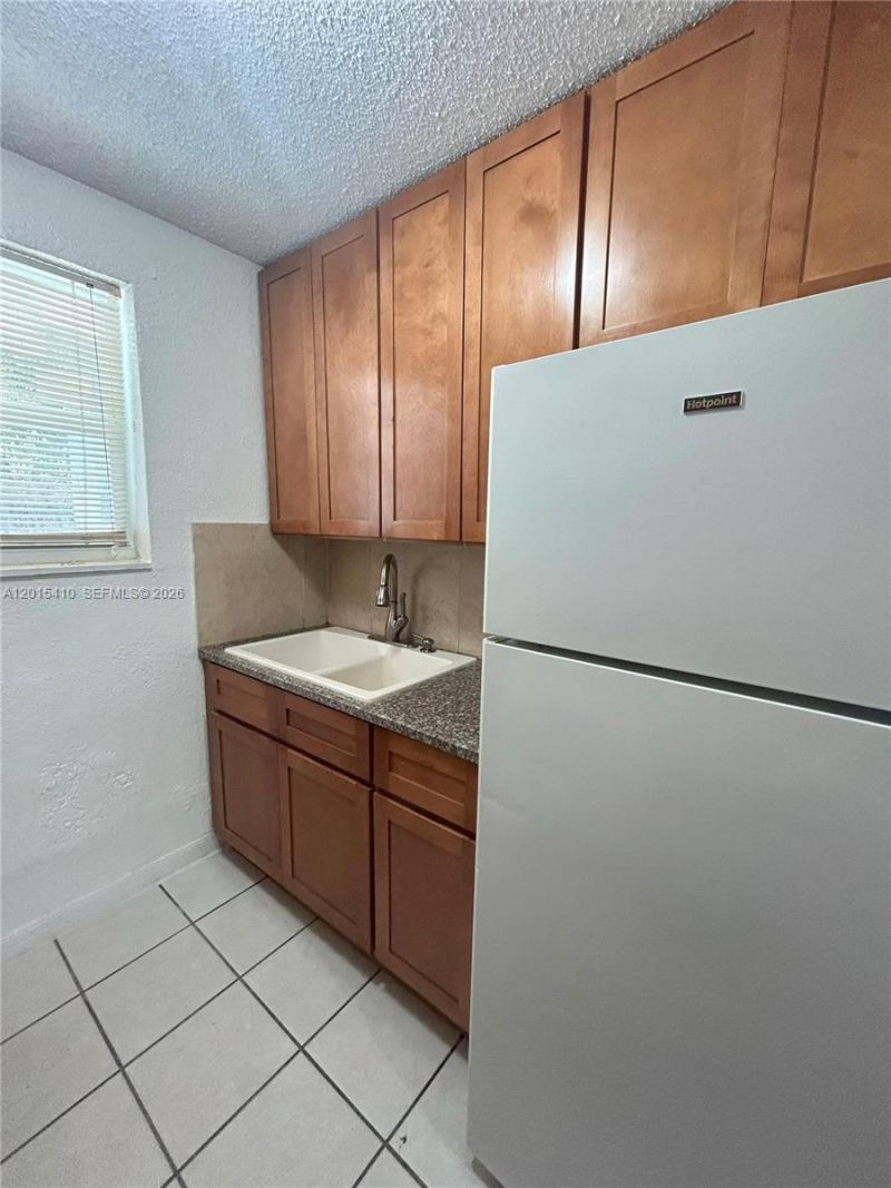 5814 NE 4th Ct, Unit 3, Miami, FL 33137 Photo