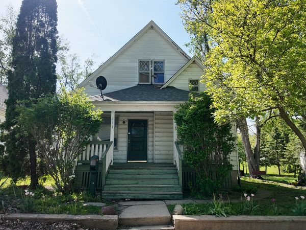 113 S Isabella Street , Clinton, IL 61727