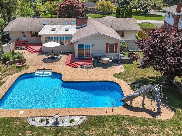 71 W WESTVIEW AVENUE, DOVER, DE 19901