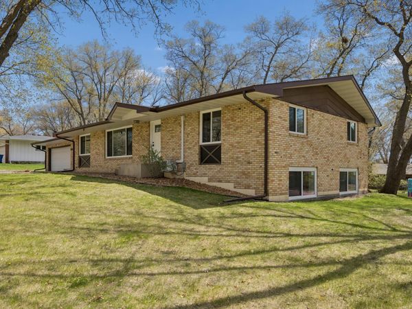 2002 Hillcrest Drive, Saint Cloud, MN 56303