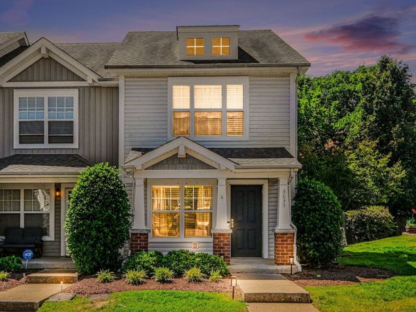 3035 Harpeth Springs Dr, Nashville, TN 37221